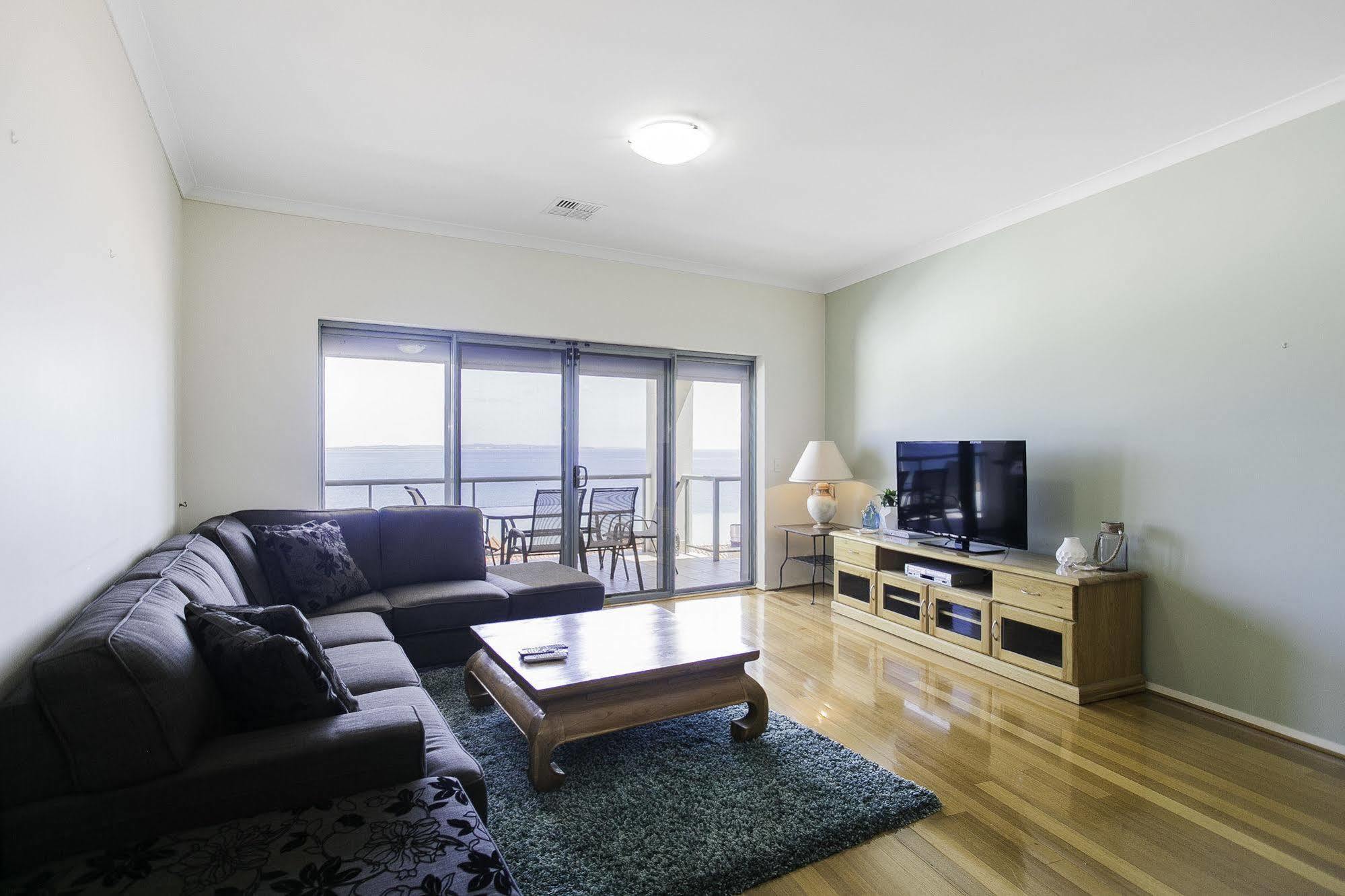 Boardwalk By Rockingham Apartments Esterno foto