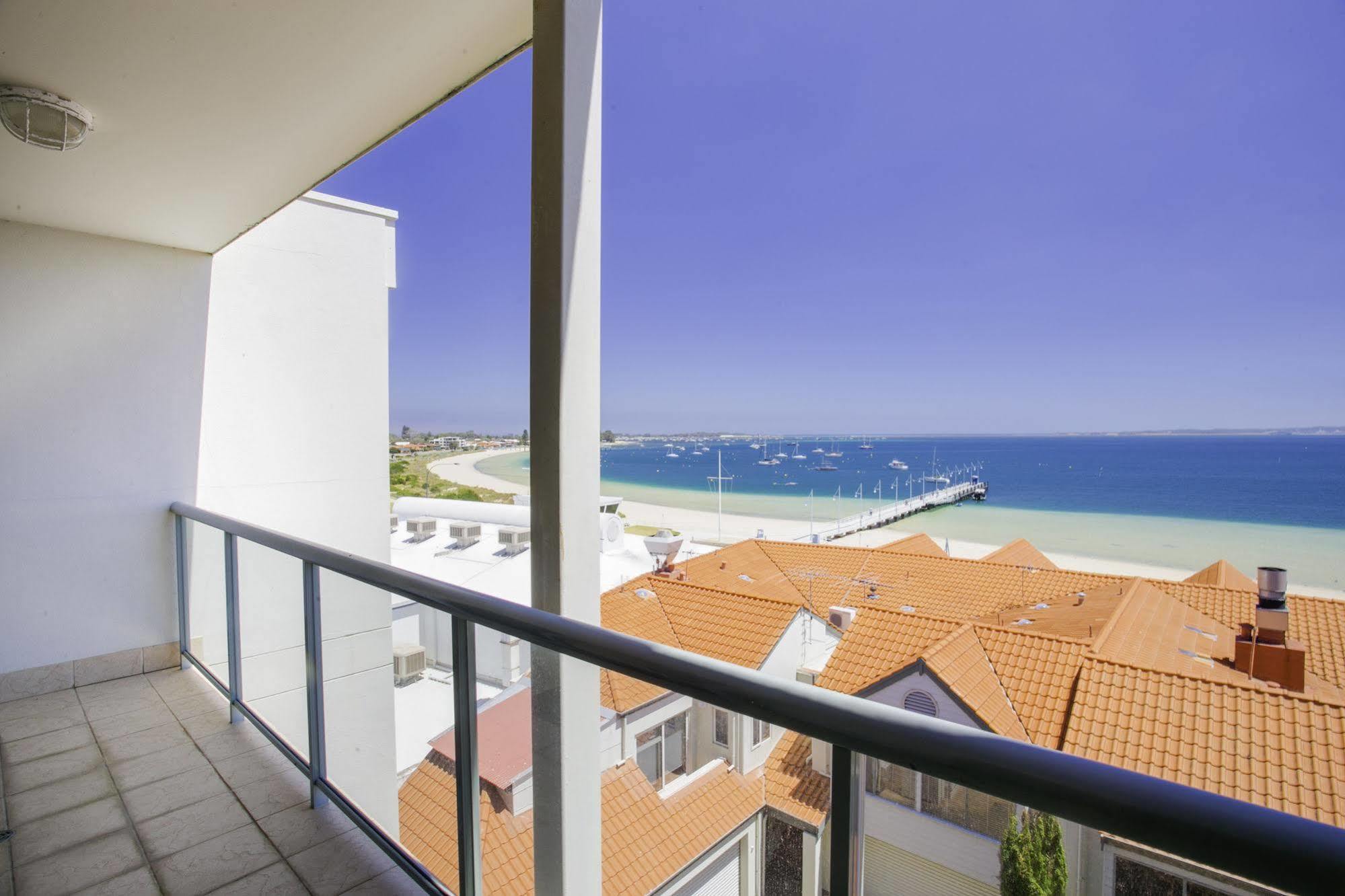 Boardwalk By Rockingham Apartments Esterno foto