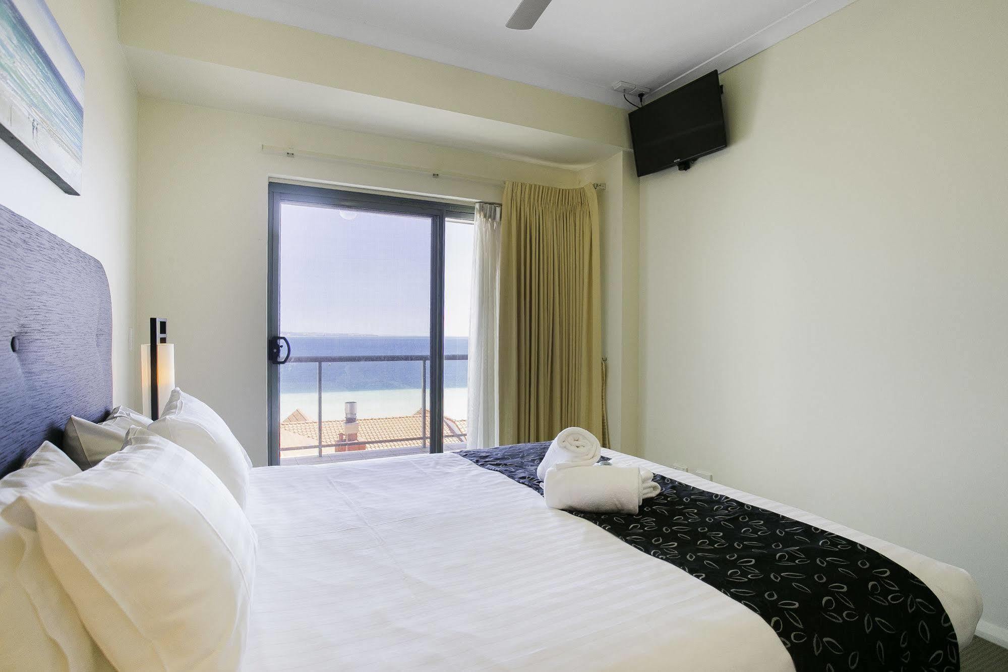 Boardwalk By Rockingham Apartments Esterno foto