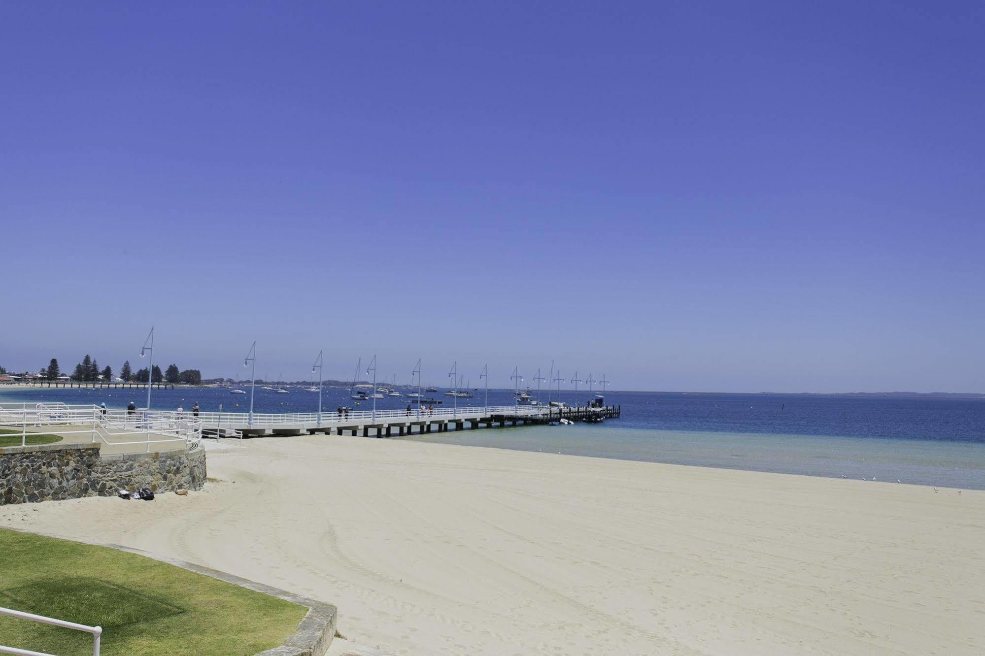 Boardwalk By Rockingham Apartments Esterno foto